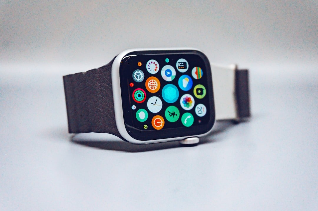 The Smart Way to Stay Connected: The Benefits of Smartwatches - ZLA